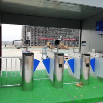 河南建筑工人勞務(wù)實名制員工通道，選擇釘云勞務(wù)實名制管理系統(tǒng),。