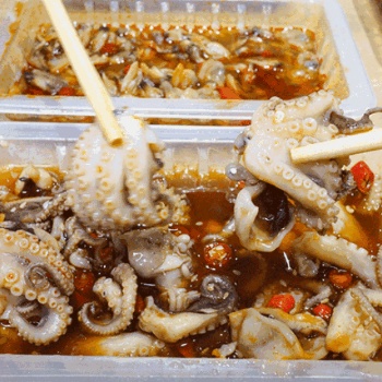 辣鹵小海鮮的做法 辣鹵小海鮮鹵水調(diào)制