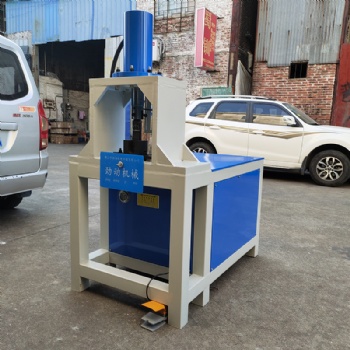 佛山勁動(dòng)機(jī)械供應(yīng)梅花型沖孔機(jī) 渡鋅管沖孔機(jī) 液壓沖孔機(jī)