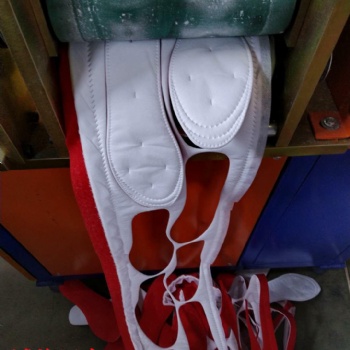 聯(lián)宇一次性鞋墊制造機(jī)超聲波無紡布鞋墊機(jī)