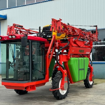 華璽3WPZ-1500Q自走式噴桿噴霧機(jī)玉米打藥機(jī)廠家高駕噴藥機(jī)